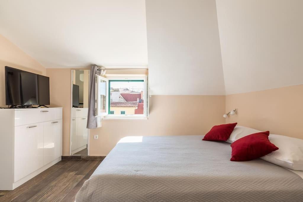 Elegant Residence Rooms & Apartments 斯普利特 外观 照片