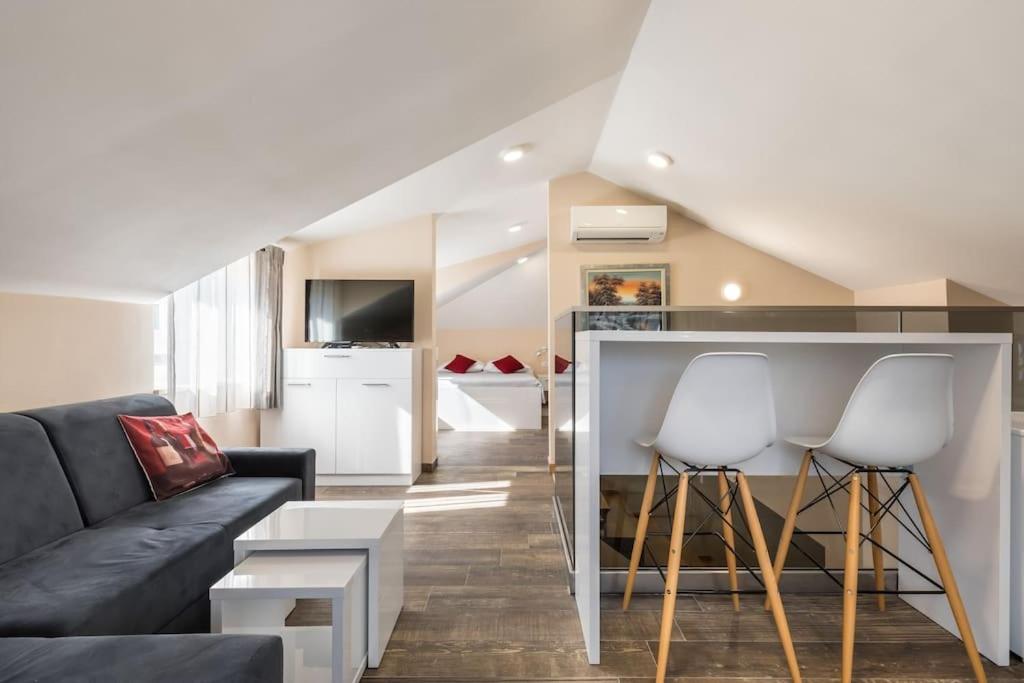 Elegant Residence Rooms & Apartments 斯普利特 外观 照片