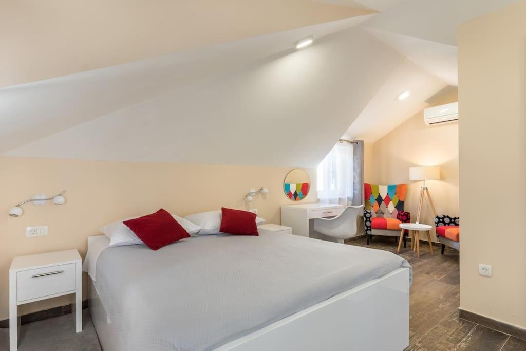 Elegant Residence Rooms & Apartments 斯普利特 外观 照片