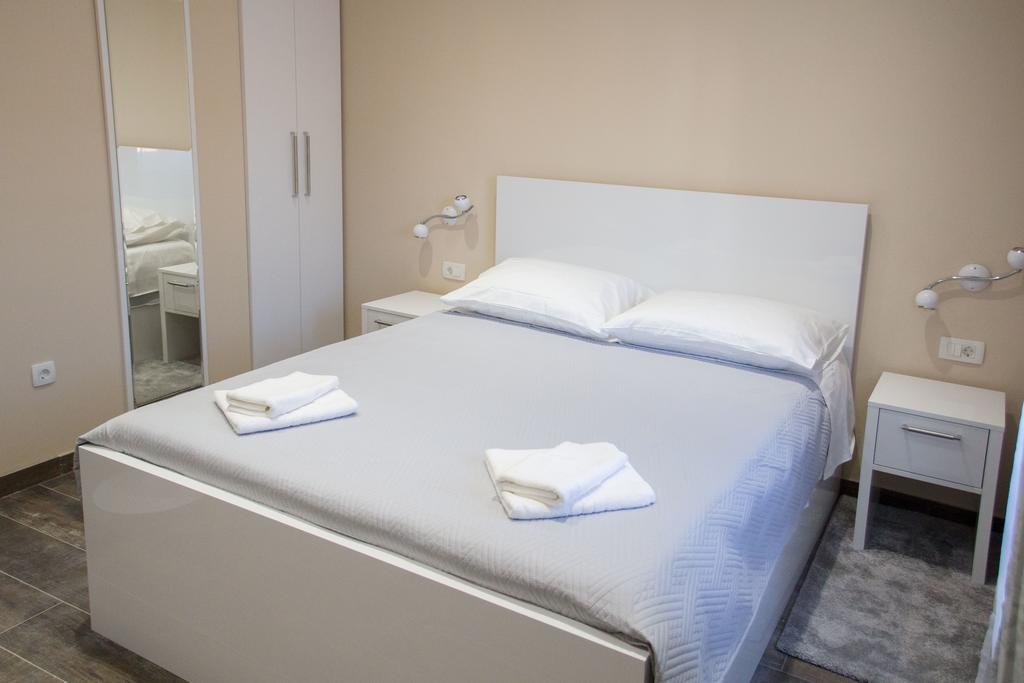 Elegant Residence Rooms & Apartments 斯普利特 外观 照片