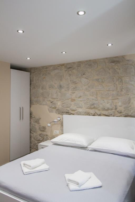 Elegant Residence Rooms & Apartments 斯普利特 外观 照片