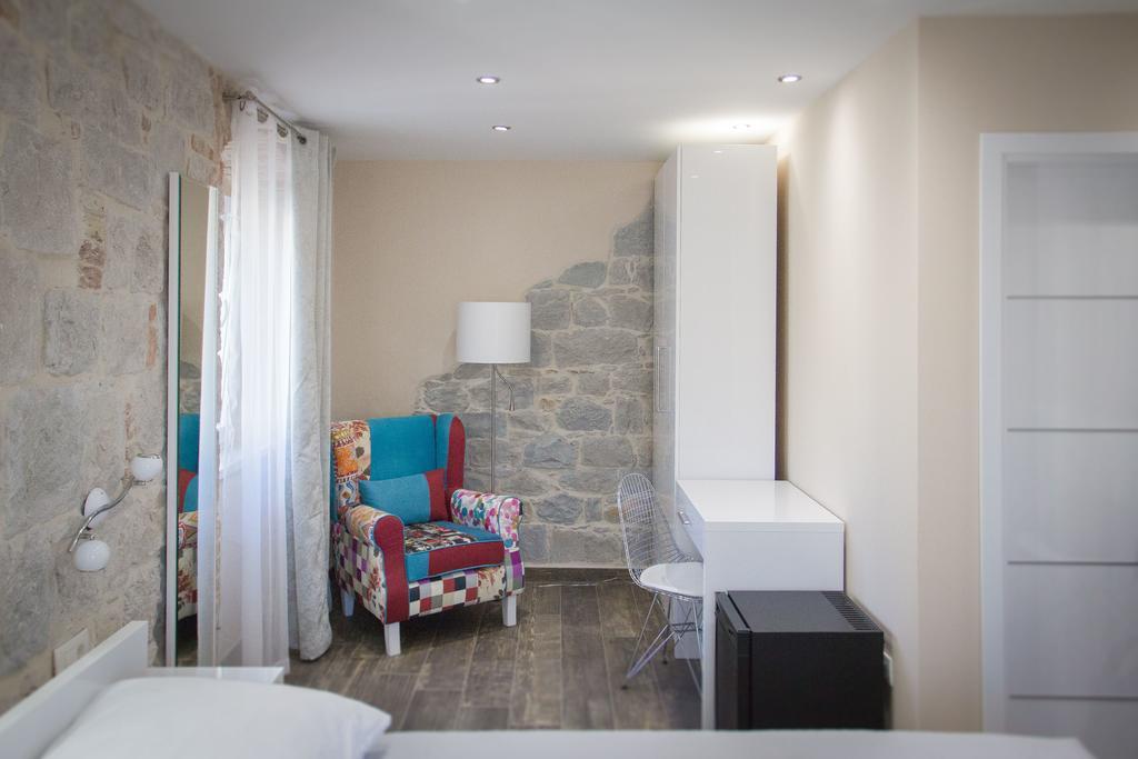 Elegant Residence Rooms & Apartments 斯普利特 外观 照片
