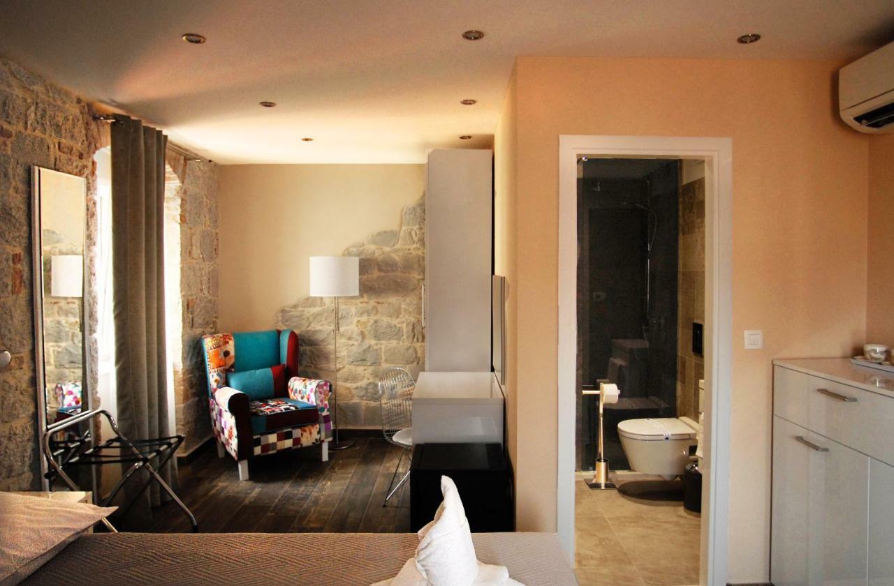 Elegant Residence Rooms & Apartments 斯普利特 外观 照片