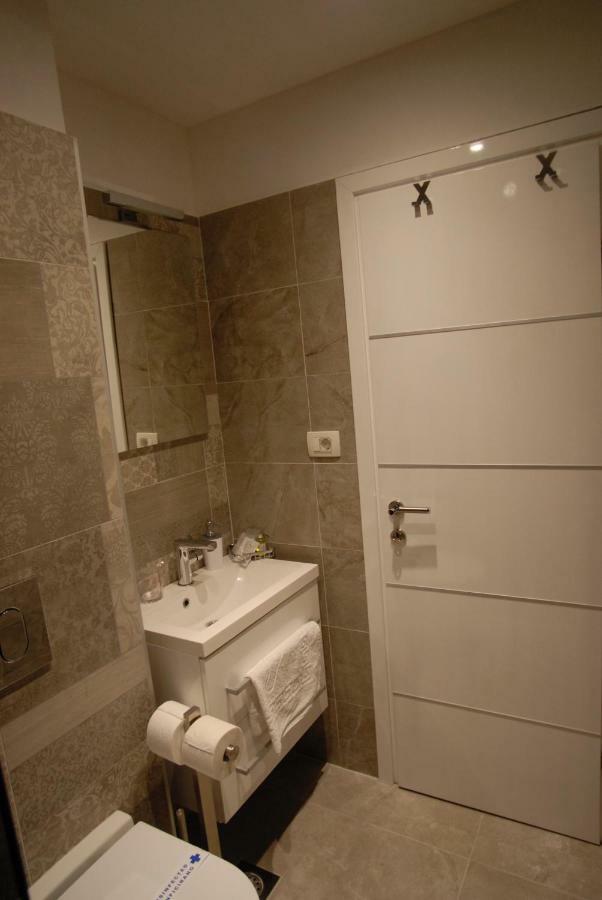 Elegant Residence Rooms & Apartments 斯普利特 外观 照片