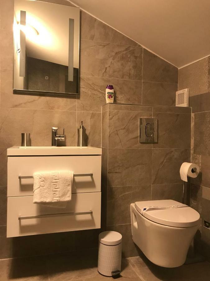 Elegant Residence Rooms & Apartments 斯普利特 外观 照片
