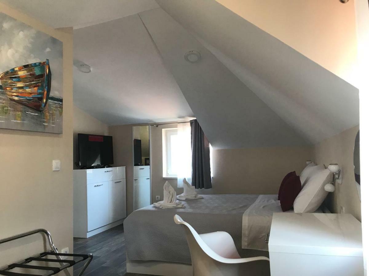 Elegant Residence Rooms & Apartments 斯普利特 外观 照片